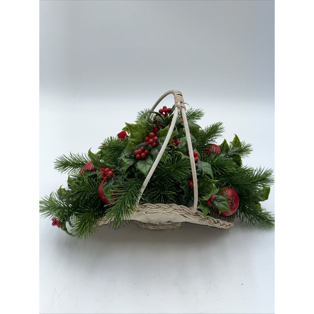 Vtg Plastic Christmas Poinsettia Arrangement In White Wicker Basket Christmas